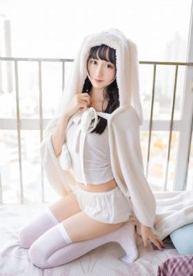 漂亮的岳hd中文字幕